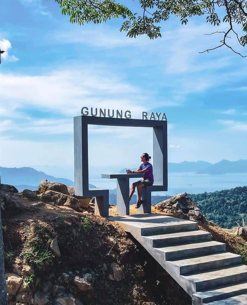 gunung raya trip – private return transfer gunung raya trip – private return transfer